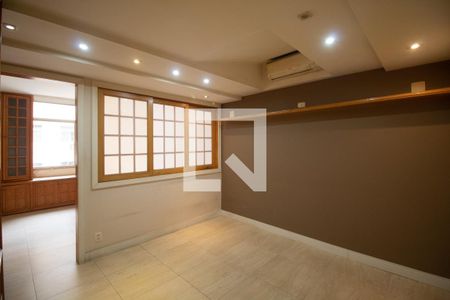 Apartamento à venda com 210m², 3 quartos e 1 vagaEscritório 2