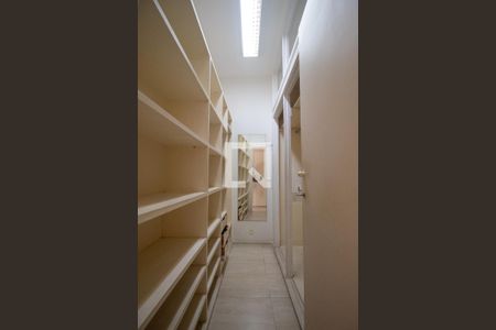 Apartamento à venda com 210m², 3 quartos e 1 vagaSuíte/Closet