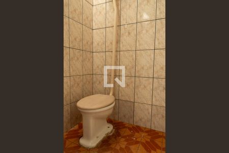 Casa para alugar com 78m², 2 quartos e 1 vaga Casa para alugar com 78m², 2 quartos e 1 vagaBanheiro de Serviço