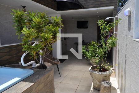 Apartamento à venda com 144m², 2 quartos e 1 vagaPiscina