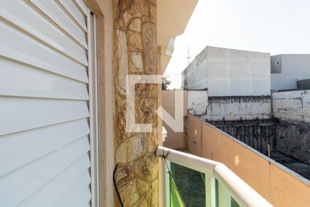 Casa de condomínio à venda com 115m², 2 quartos e 2 vagasVaranda