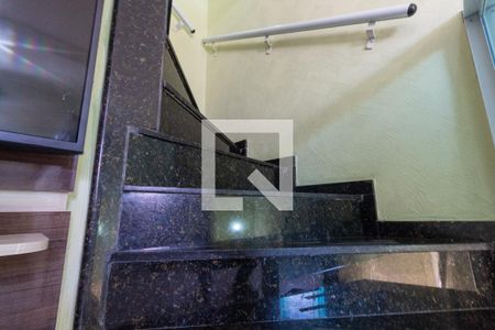 Escada de casa de condomínio à venda com 2 quartos, 115m² em Jardim Popular, São Paulo