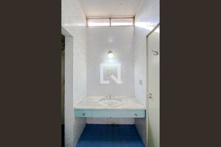 Casa à venda com 153m², 3 quartos e 4 vagasBanheiro do Quarto 2