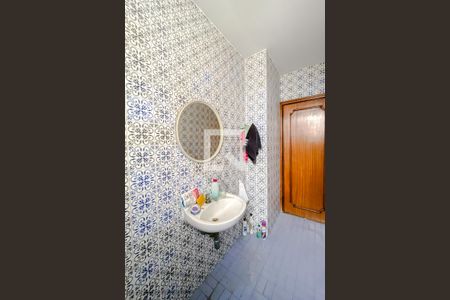 Lavabo de casa para alugar com 3 quartos, 153m² em Jardim Analia Franco, São Paulo