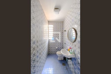 Lavabo de casa para alugar com 3 quartos, 153m² em Jardim Analia Franco, São Paulo