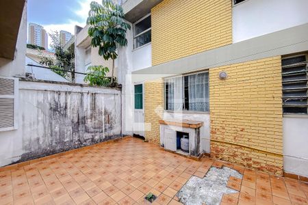 Casa à venda com 153m², 3 quartos e 4 vagasQuintal