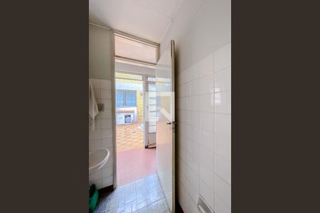 Casa à venda com 153m², 3 quartos e 4 vagasBanheiro de serviço