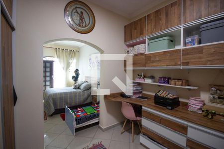 Casa para alugar com 249m², 2 quartos e 1 vaga Casa para alugar com 249m², 2 quartos e 1 vagaQuarto 1