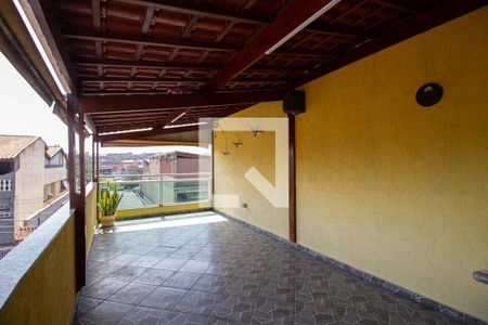 Casa para alugar com 249m², 2 quartos e 1 vaga Casa para alugar com 249m², 2 quartos e 1 vagaTerraço