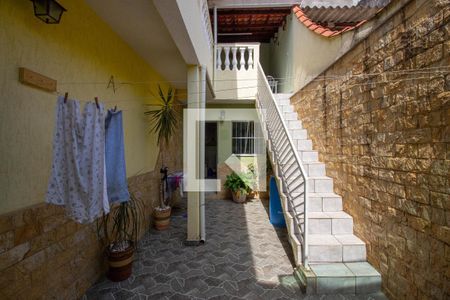 Casa para alugar com 249m², 2 quartos e 1 vaga Casa para alugar com 249m², 2 quartos e 1 vagaQuintal