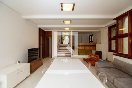 Sala de casa à venda com 4 quartos, 500m² em Sumaré, São Paulo