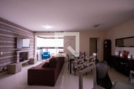 Apartamento para alugar com 110m², 3 quartos e 3 vagasSala