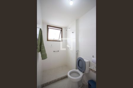 Apartamento à venda com 100m², 2 quartos e 1 vagaBanheiro da Suíte