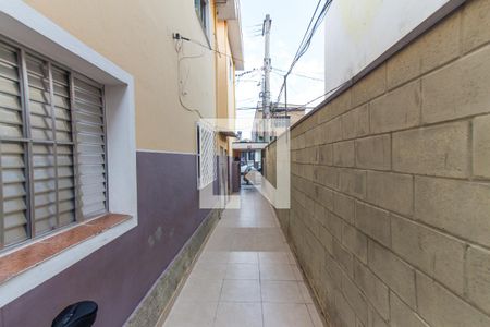Casa de condomínio para alugar com 58m², 2 quartos e sem vaga Casa de condomínio para alugar com 58m², 2 quartos e sem vagaCorredor
