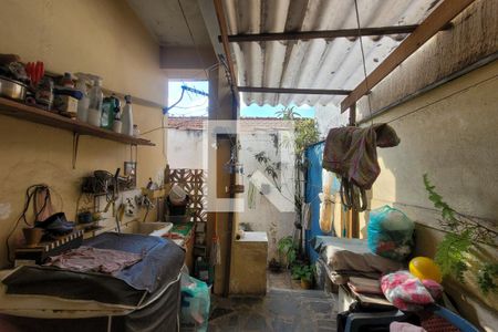 Casa à venda com 140m², 2 quartos e 1 vagaÁrea de Serviço