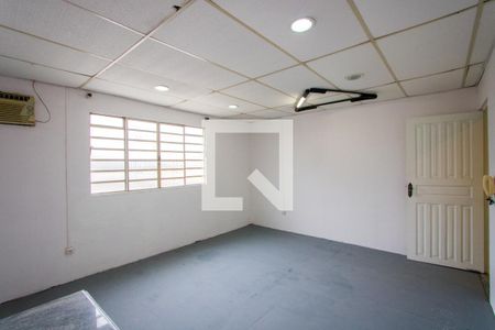 Casa para alugar com 200m², 4 quartos e 4 vagasSalão