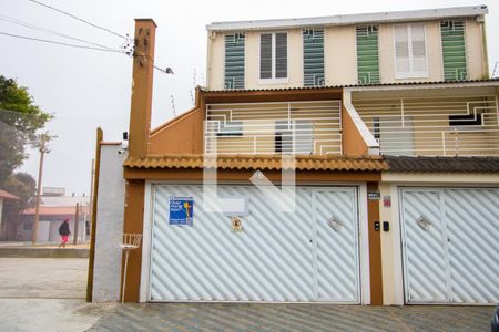 Casa para alugar com 200m², 4 quartos e 4 vagasFachada