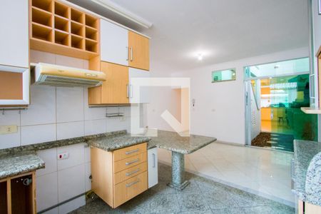 Casa para alugar com 200m², 4 quartos e 4 vagasCozinha