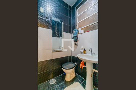 Banheiro de kitnet/studio para alugar com 1 quarto, 21m² em Centro Histórico, Porto Alegre