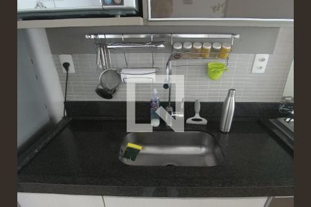 Apartamento à venda com 71m², 2 quartos e 2 vagasCozinha