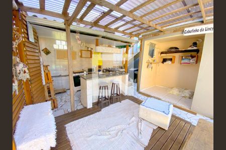 Sala de apartamento para alugar com 4 quartos, 110m² em Cachoeira do Bom Jesus, Florianópolis