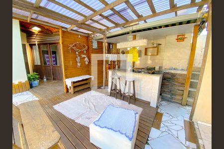 Sala de apartamento para alugar com 4 quartos, 110m² em Cachoeira do Bom Jesus, Florianópolis
