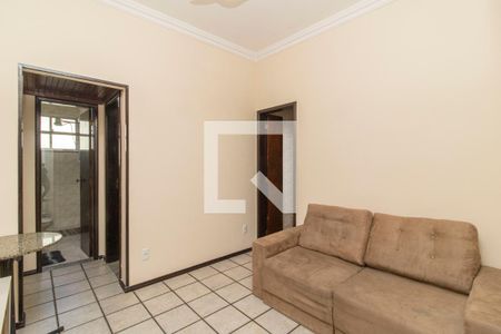Sala de apartamento para alugar com 1 quarto, 30m² em Jardim Guanabara, Rio de Janeiro