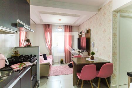 Apartamento à venda com 32m², 2 quartos e sem vaga Apartamento à venda com 32m², 2 quartos e sem vagaSala/Cozinha