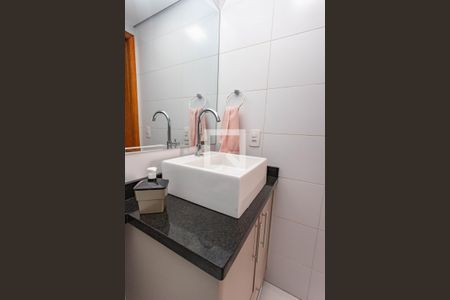 Apartamento para alugar com 53m², 2 quartos e 1 vaga Apartamento para alugar com 53m², 2 quartos e 1 vagaBanheiro