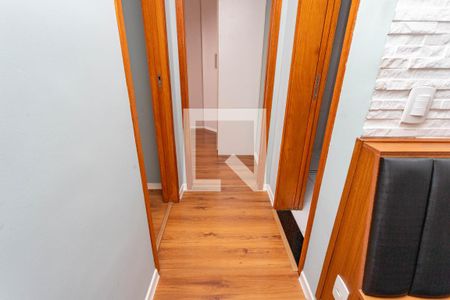 Corredor de apartamento para alugar com 2 quartos, 53m² em Taboão, São Bernardo do Campo