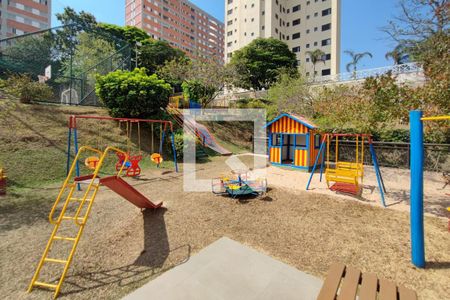 Apartamento à venda com 100m², 3 quartos e 2 vagas Apartamento à venda com 100m², 3 quartos e 2 vagasÁrea comum - Playground