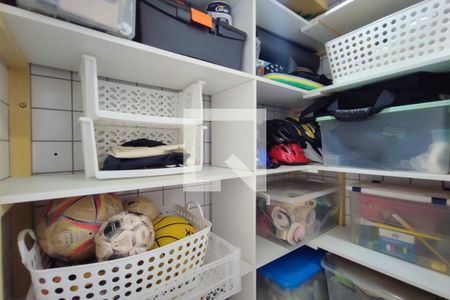 Apartamento à venda com 100m², 3 quartos e 2 vagas Apartamento à venda com 100m², 3 quartos e 2 vagasÁrea de Serviço - Despensa