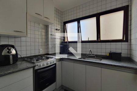Apartamento à venda com 100m², 3 quartos e 2 vagas Apartamento à venda com 100m², 3 quartos e 2 vagasCozinha