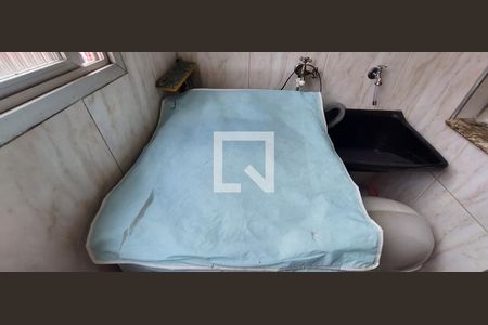 Apartamento à venda com 60m², 2 quartos e 1 vagaÁrea de Serviço