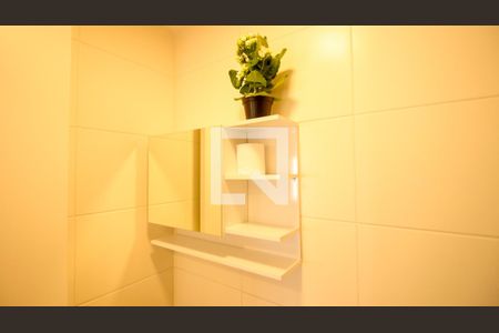 Banheiro de apartamento à venda com 2 quartos, 32m² em Vila Ema, São Paulo