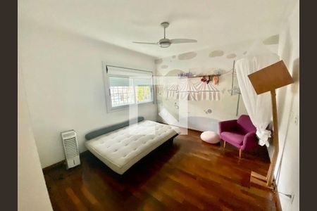 Casa à venda com 4 quartos, 220m² em Jardim das Bandeiras, São Paulo