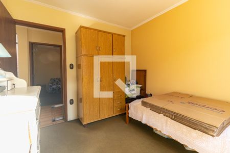 Casa à venda com 480m², 4 quartos e 8 vagas Casa à venda com 480m², 4 quartos e 8 vagasQuarto 4