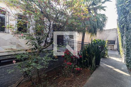 Casa à venda com 480m², 4 quartos e 8 vagas Casa à venda com 480m², 4 quartos e 8 vagasJardim