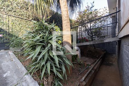 Casa à venda com 480m², 4 quartos e 8 vagas Casa à venda com 480m², 4 quartos e 8 vagasJardim