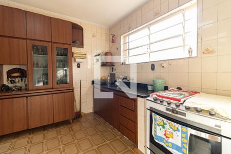 Casa à venda com 480m², 4 quartos e 8 vagas Casa à venda com 480m², 4 quartos e 8 vagasCozinha