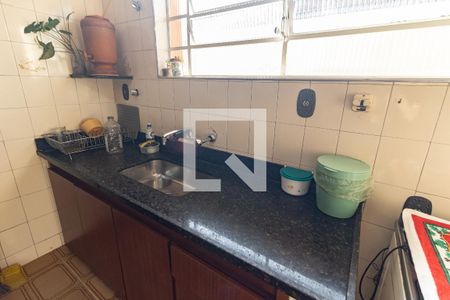 Casa à venda com 480m², 4 quartos e 8 vagas Casa à venda com 480m², 4 quartos e 8 vagasCozinha