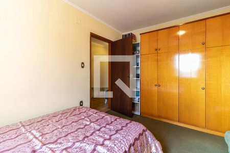 Casa à venda com 480m², 4 quartos e 8 vagas Casa à venda com 480m², 4 quartos e 8 vagasQuarto 2