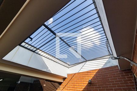 Casa à venda com 480m², 4 quartos e 8 vagas Casa à venda com 480m², 4 quartos e 8 vagasJardim de Inverno