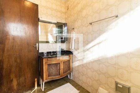 Casa à venda com 480m², 4 quartos e 8 vagas Casa à venda com 480m², 4 quartos e 8 vagasBanheiro da Suíte