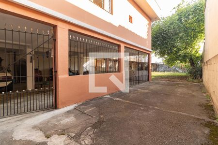 Casa à venda com 480m², 4 quartos e 8 vagas Casa à venda com 480m², 4 quartos e 8 vagasCorredor Lateral