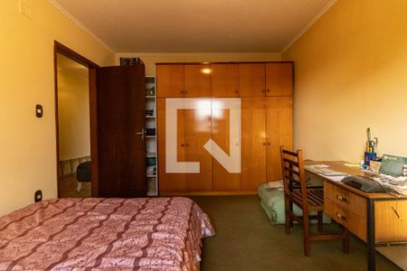 Casa à venda com 480m², 4 quartos e 8 vagas Casa à venda com 480m², 4 quartos e 8 vagasQuarto 2