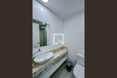 Banheiro de kitnet/studio para alugar com 1 quarto, 28m² em Jardim Vila Mariana, São Paulo