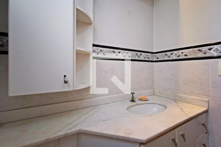 Apartamento à venda com 79m², 2 quartos e 1 vaga Apartamento à venda com 79m², 2 quartos e 1 vagaBanheiro