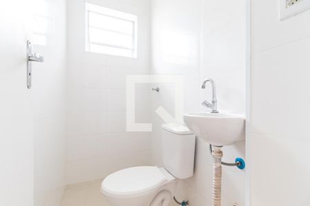 Banheiro de kitnet/studio para alugar com 1 quarto, 31m² em Jardim Alfredo, São Paulo