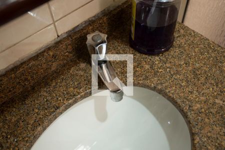 Casa à venda com 162m², 2 quartos e 1 vagaBanheiro 2 - Torneira